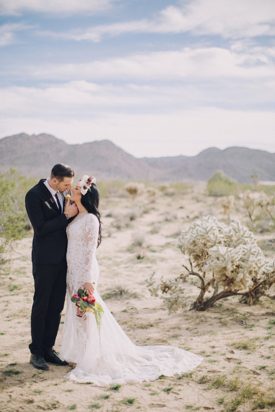 Joshua Tree Wedding // Laura Goldenberger Photography