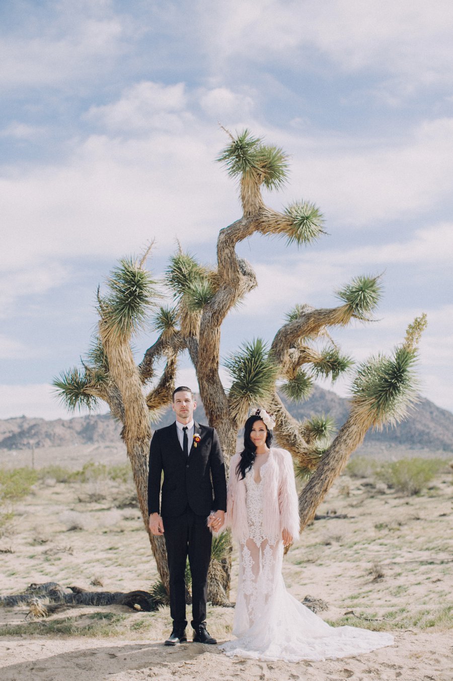 Joshua Tree Wedding // Laura Goldenberger Photography